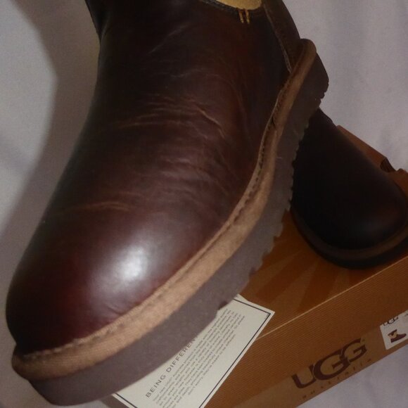FINAL SALE ๐UGG Lockie Boots Women's 6 Big Kids 4 New in Box * - Picture 6 of 16